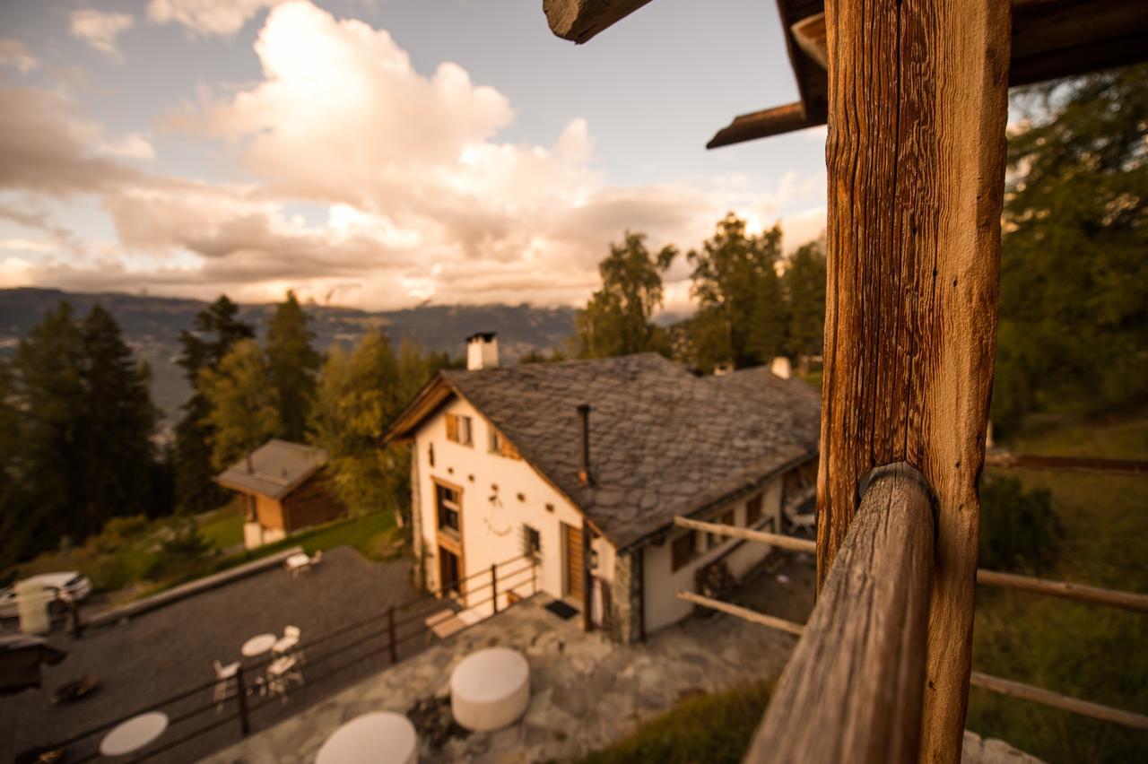 Hotel Les Mazots De La Source & Spa Vercorin Exterior foto